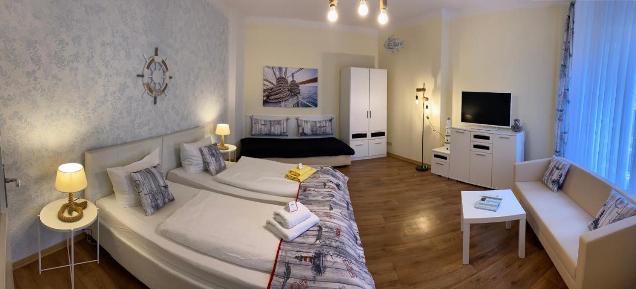 Hotel-Pension Mandy - Adults Only Зенфтенберг Екстер'єр фото