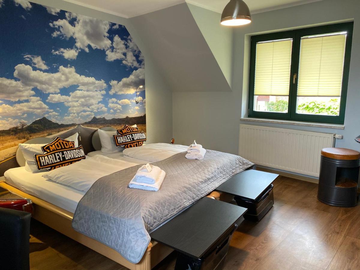 Hotel-Pension Mandy - Adults Only Зенфтенберг Екстер'єр фото